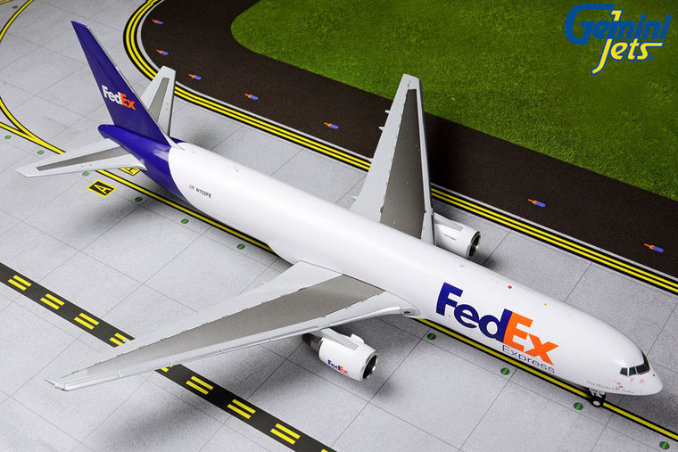 FEDEX B767-300ER(F) N102FE G2FDX824 1:200