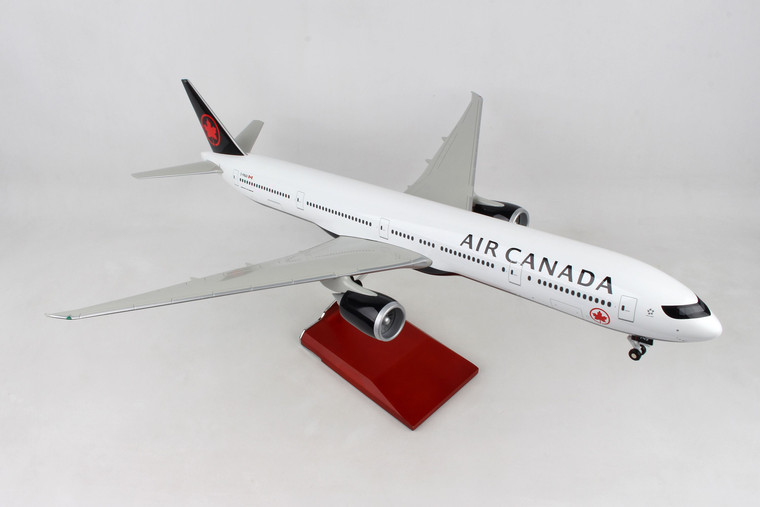 SKY MARKS AIR CANADA B777-300 1/200模型 Skymarks Model Air Canada 777-300ER 1/200 Scale with Stand