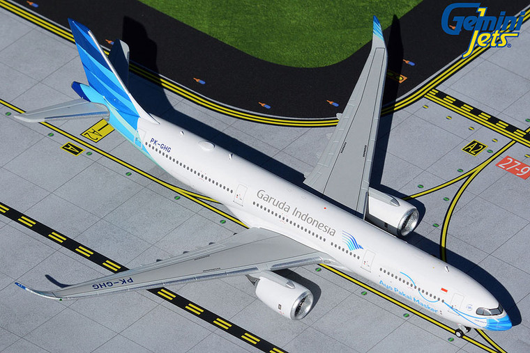 Gemini Jets Garuda Indonesia A330-900neo PK-GHG “Ayo Pakai Masker” (mask) GJGIA1961 1:400