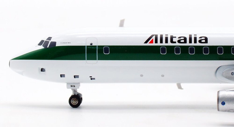 Inflight200 Alitalia McDonnell Douglas DC-8-62H I-DIWN IF862AZ0620