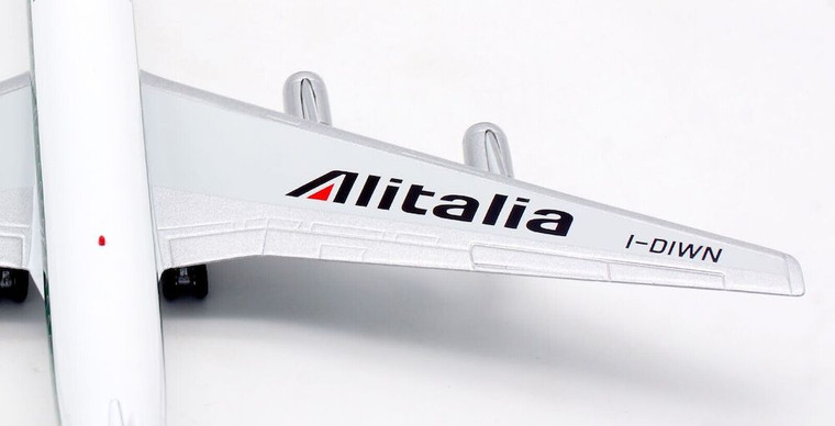 Inflight200 Alitalia McDonnell Douglas DC-8-62H I-DIWN IF862AZ0620