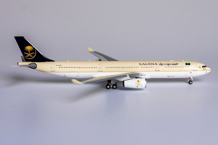 NG Model Saudi Arabian Airlines A330-300 HZ-AQ25 62023 1:400