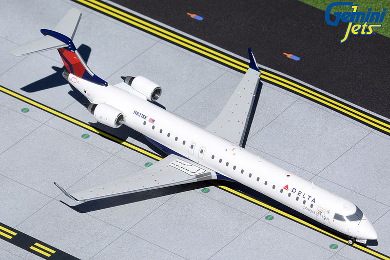 Gemini200 Delta Connection CRJ900 N821SK G2DAL970 1:200