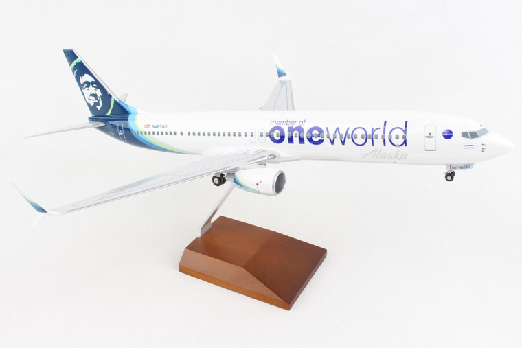 SKYMARKS ALASKA 737-900 SKR8286 1:100 ONE WORLD W/WOOD STAND & GEAR