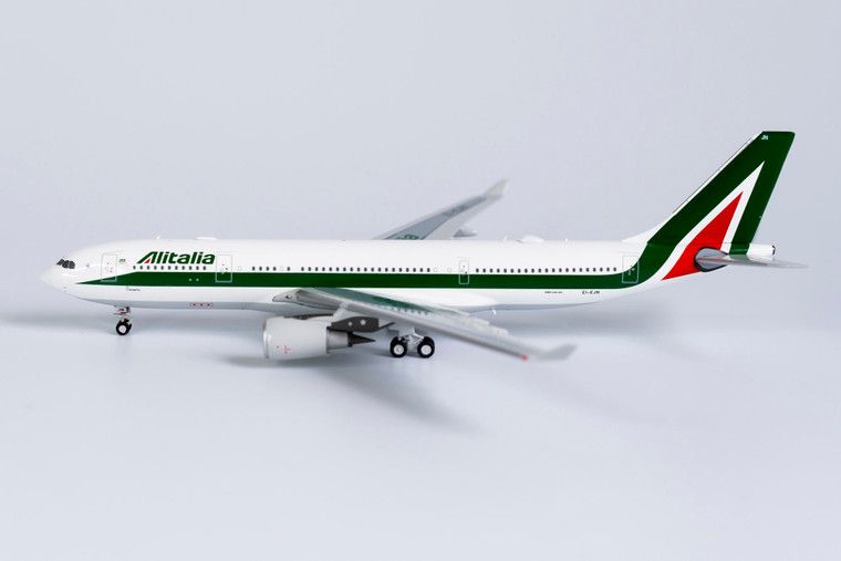 NG Model ITA Airways with "operated by ITA" sticker; named "Il Tintoretto" A330-200 EI-EJN 61036 1:400