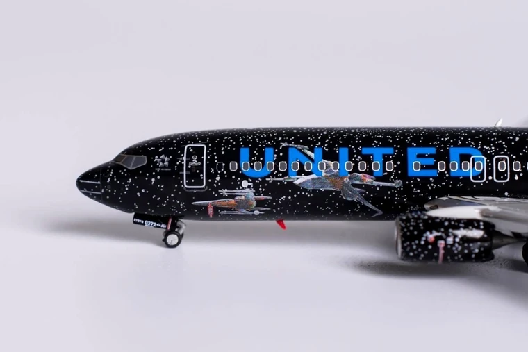 NG Model United Airlines 737-800/w N36272 58133 1:400