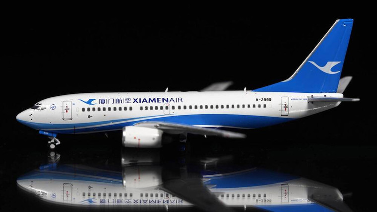 Panda Models XIAMEN Airlines B737-700WL B-2999 WM0004 1:400