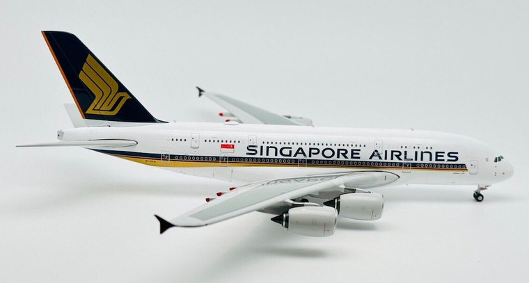 Phoenix Model Singapore Airlines Airbus A380 9V-SKW 04469 1:400