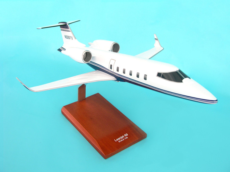 EXEC SER LEARJET 60 1/35 (KL60TR)