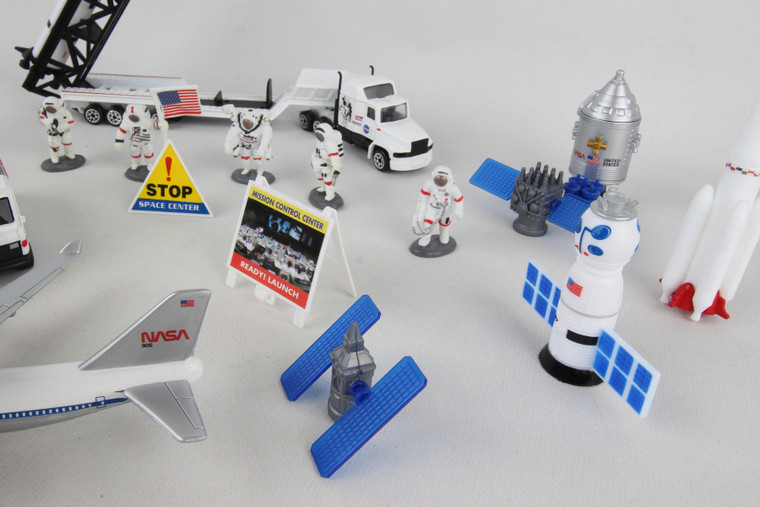 GALAXY EXPLORER 20 PIECE PLAYSET - Diecast Airplane Store