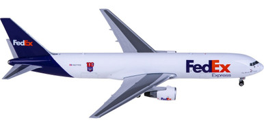 【新品】FedEx Boeing 767-300F 1:400 モデルプレ-ン GEMINI FEDEX 767-300F 1/400 REG#N144FE REVISED LIVERY | eBay