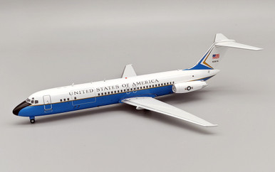 Inflight200 USA - Air Force C-9A Nightingale (DC-9-32CF) 71-0876