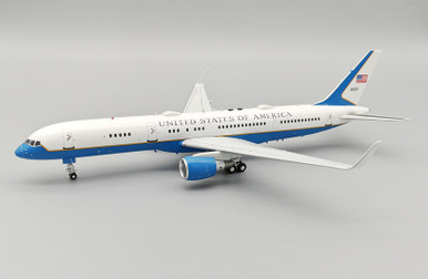 Inflight200 USA - Air Force Boeing C-32A (757-2G4) 98-0001 with
