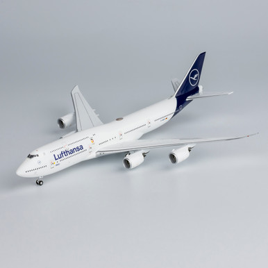 NG Models Lufthansa 747-8 TEAM D D-ABYA 78033 1:400