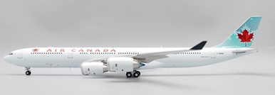 エアカナダ A340-500 C-GKOM 1/200 JC Wings Air Canada Airbus A340-500 Reg: C-GKOM With Stand XX20212