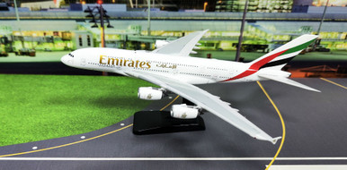 Emirates Airbus A380-842 A6-EVS detachable gear XB0005 1:400