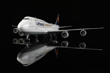 Lufthansa Boeing 747-8 D-ABYA スケール1:200 Lufthansa B747-8 D-ABYU – Scale 1:200 – SQ Wings – 34.25 cm