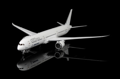 BOEING 787-10  ハウスカラー DSC_4270L.jpg?v=1749428193&