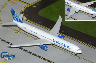 Gemini200 United Airlines Boeing 767-400ER N76064 (flaps down