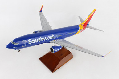 Skymarks Supreme Southwest 737-800 w/Gear & Wood Stand Heart