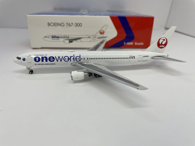Phoenix Model Japan Airlines B767-300 JA8980 