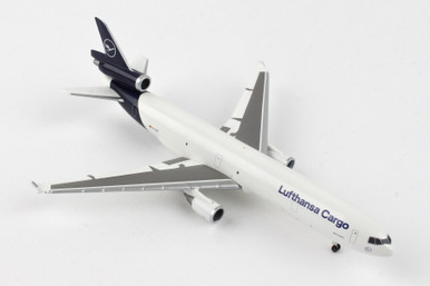 HERPA LUFTHANSA CARGO MD11F 1/500 NEW LIVERY - Airline Museum