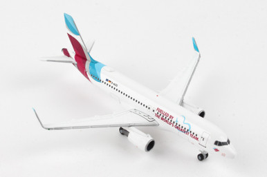 herpa Airbus A320 エデルワイス 1/500 herpa Airbus A320 エデルワイス 1/500 - メルカリ