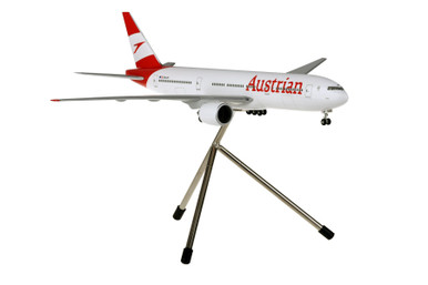 1/200 HOGAN AUSTRIAN W/TRIPOD Museum GEAR Airline & - 777-200