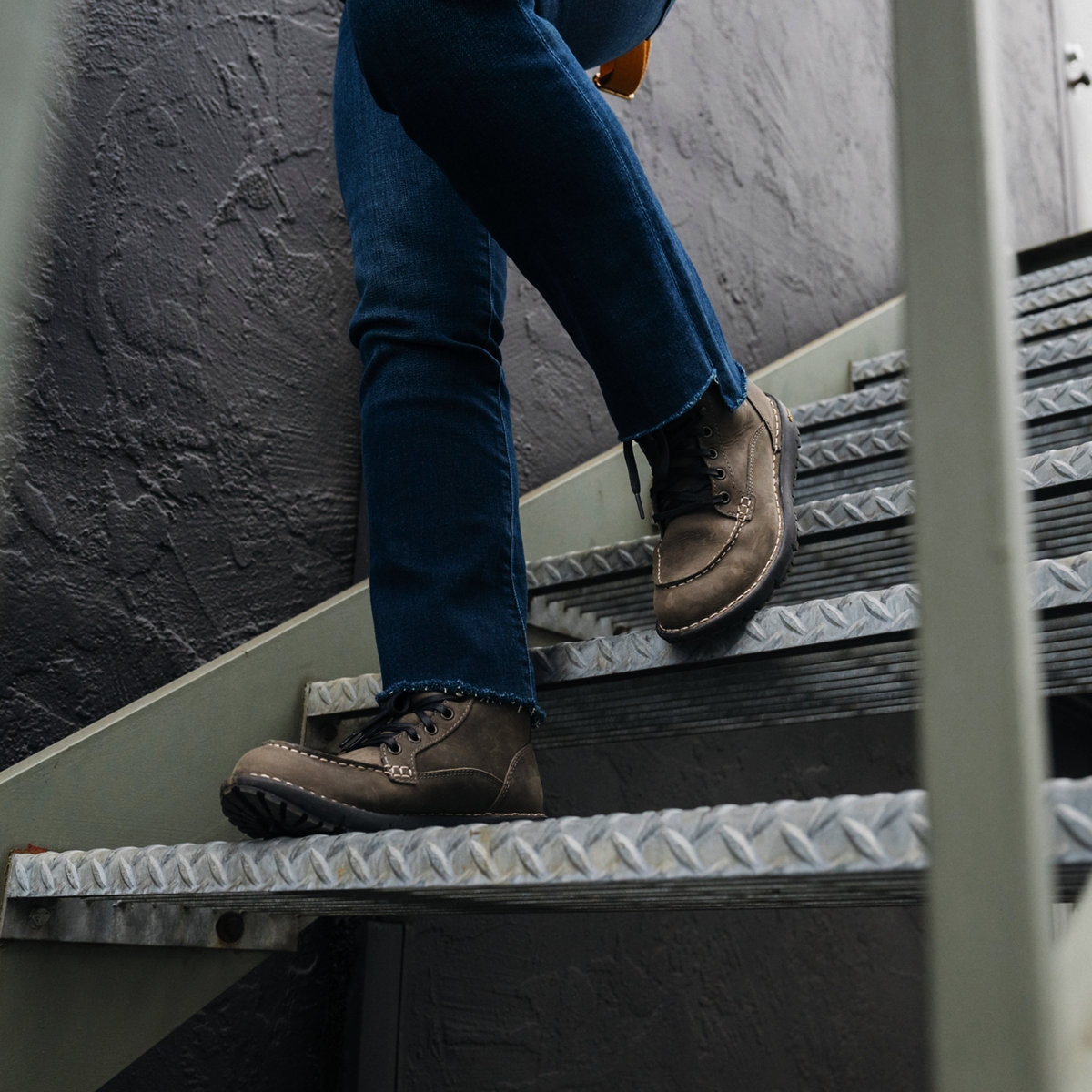 DANNER® LOGGER MOC 917 GTX WOMEN'S CHARCOAL BOOTS 30744