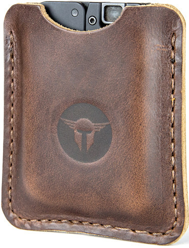 TRAILBLAZER LIFECARD LEATHER SLEEVE DARK BROWN