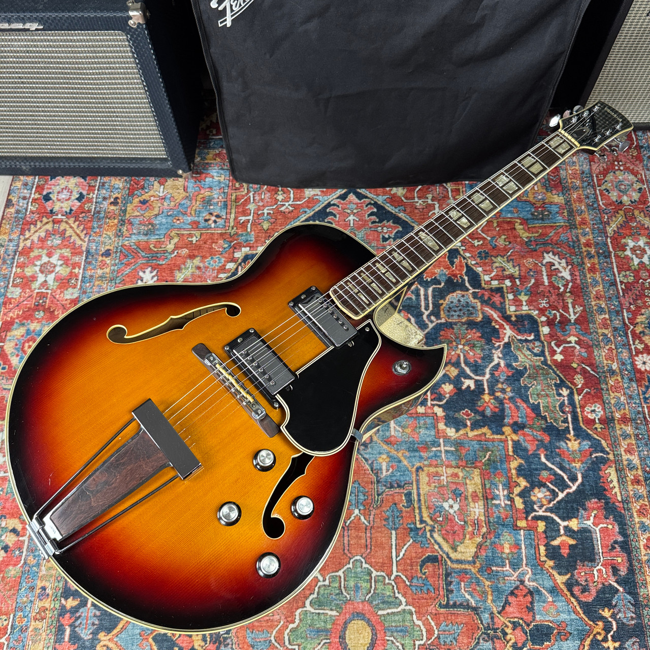 Yamaha AE-11 Archtop Hollowbody 1973