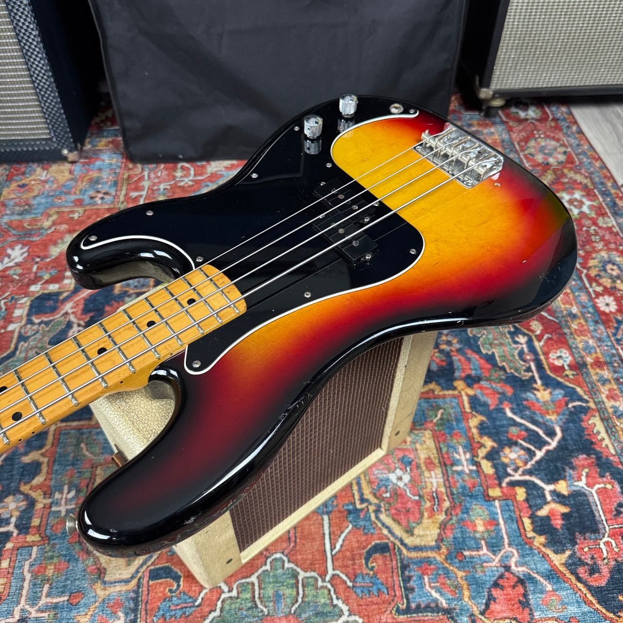 ■Fernandes BURNY OLDS Precision Bass □Fernandes BURNY OLDS Precision Bass - メルカリ