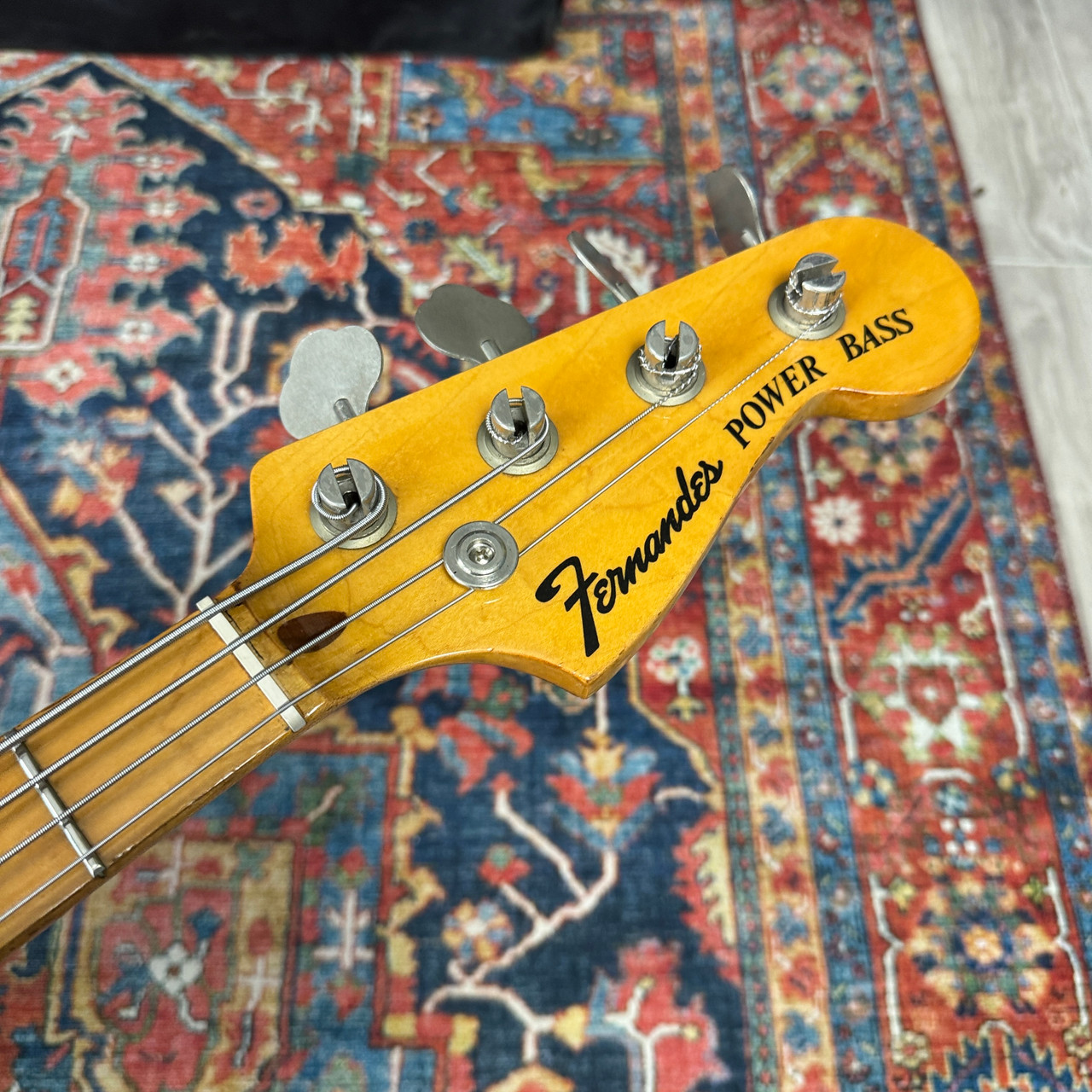70年代筆記体ロゴFernandes Power Bass 70年代筆記体ロゴFernandes Power Bass - メルカリ
