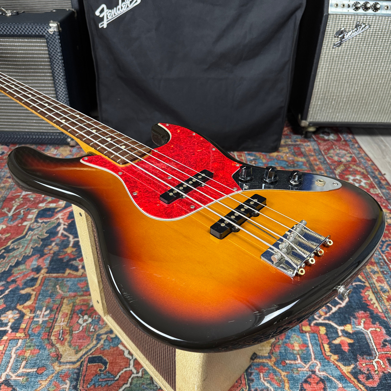 Fender Japan 62 Reissue Jazz Bass JB-62 3 Tone Sunburst 1993-94