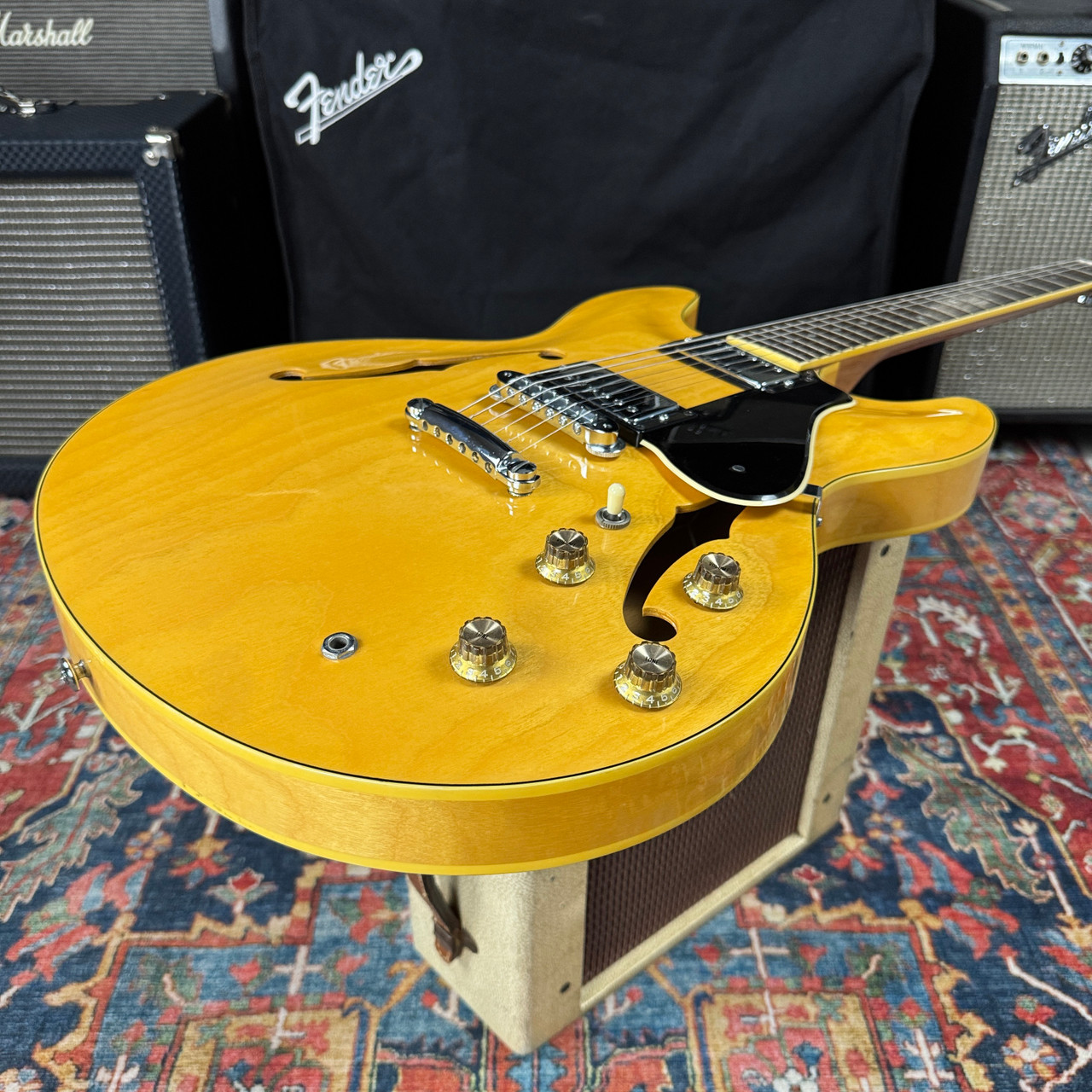 Yamaha SA700 Super Axe ES335 Style Semi-Hollow Body Blonde