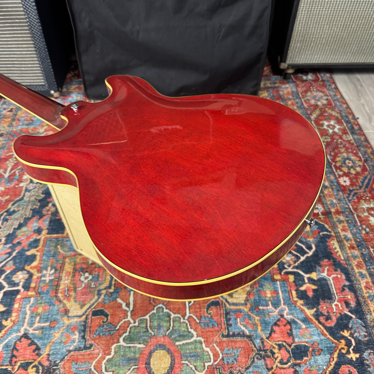 Yamaha SA700 Super Axe ES335 Style Semi Hollowbody Persimmon Red