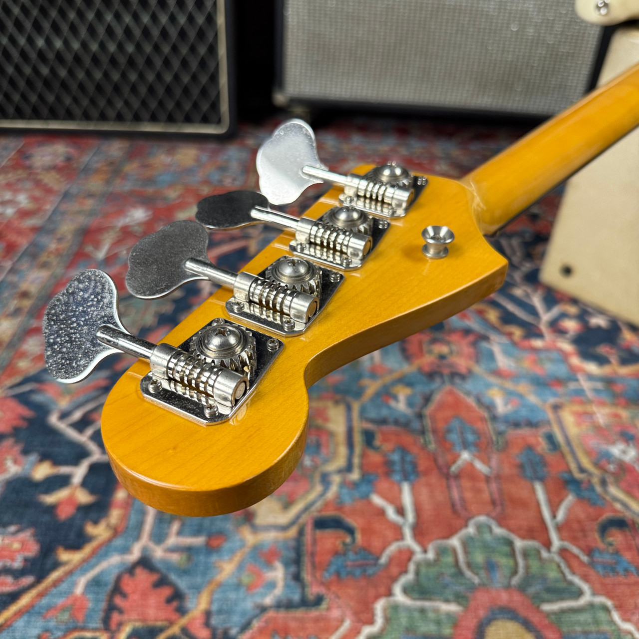 Fender '62 Reissue Jazz Bass JB-62 Vintage Series Olympic White