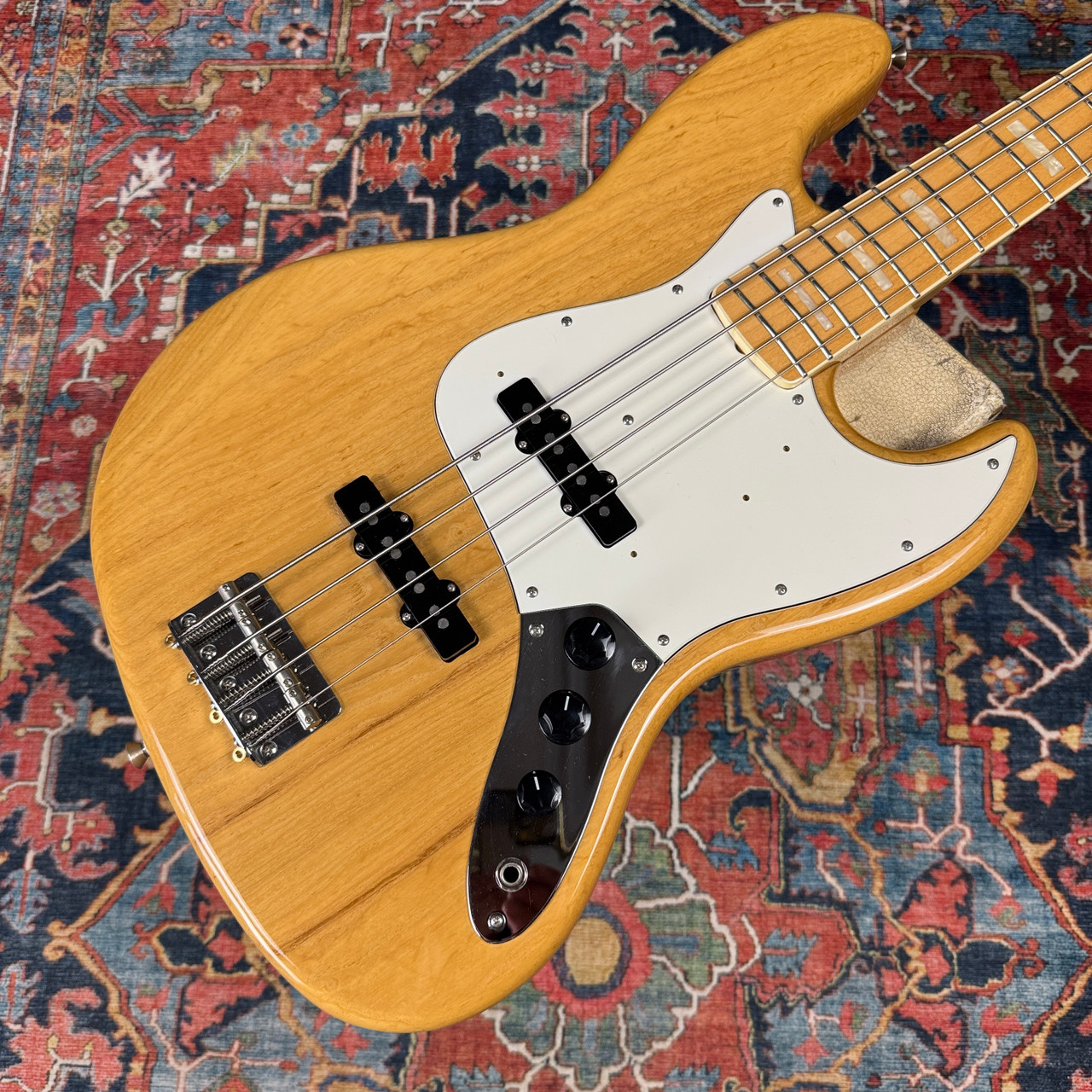 1999 Fender Vintage Collection '75 Jazz Bass Reissue JB75-90US