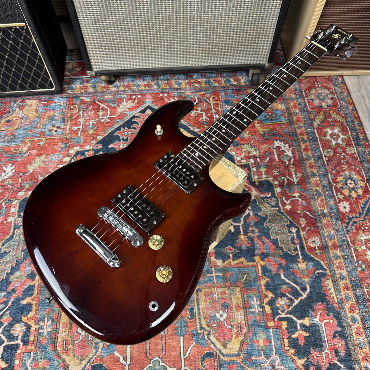 ギター YAMAHA SF5000 Yamaha Super Flighter Model SF5000 1981 Set Neck - Violin Burst