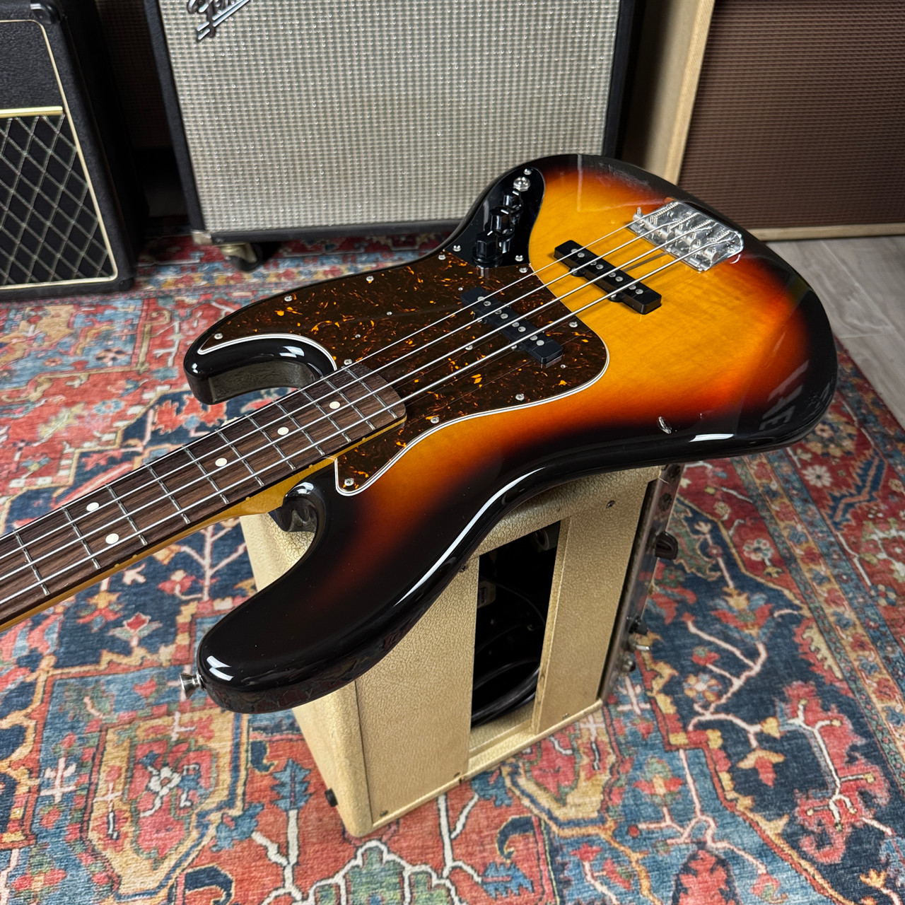 【HARA！！】FENDER USA '62 Jazz Bass Fender American Vintage '62 Jazz Bass - Black | Sweetwater