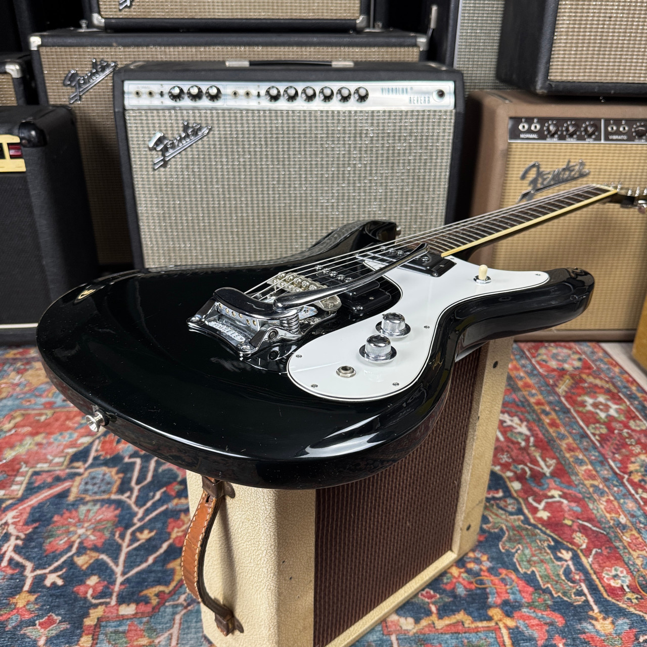 714 mosrite moseley モズライト 1970s Mosrite Ventures Model “Avenger” Vintage Electric Guitar White w