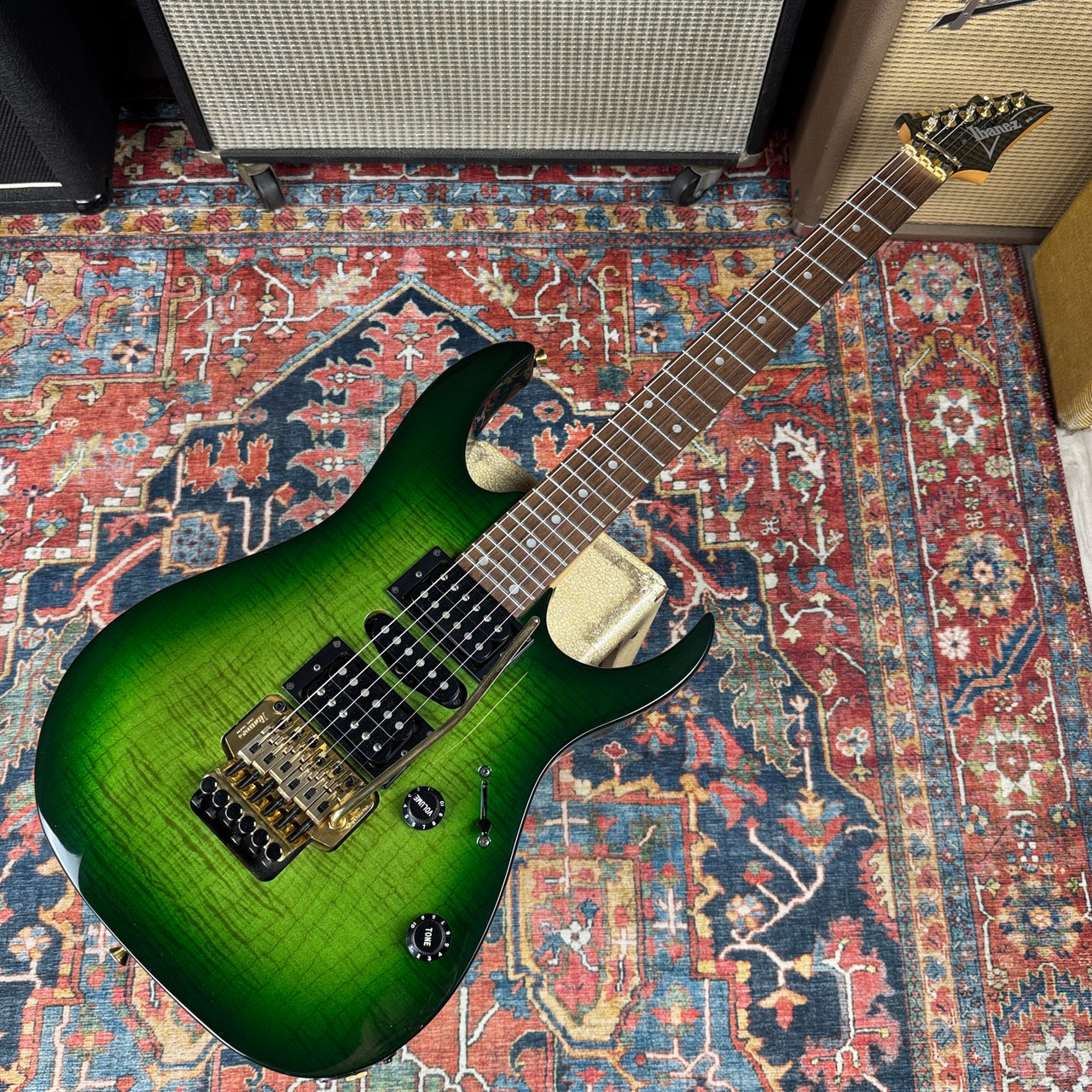 Ibanez RG370 改造箇所有り Ibanez RG370 Resincast Body Flame Maple Gravure MIJ Fujigen Green