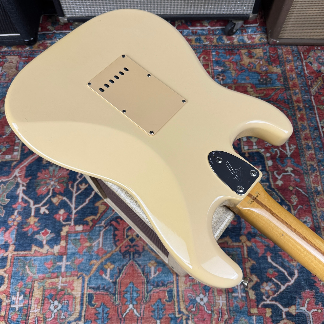 1972 Fender Stratocaster Reissue Model ST72-58US Vintage White 99
