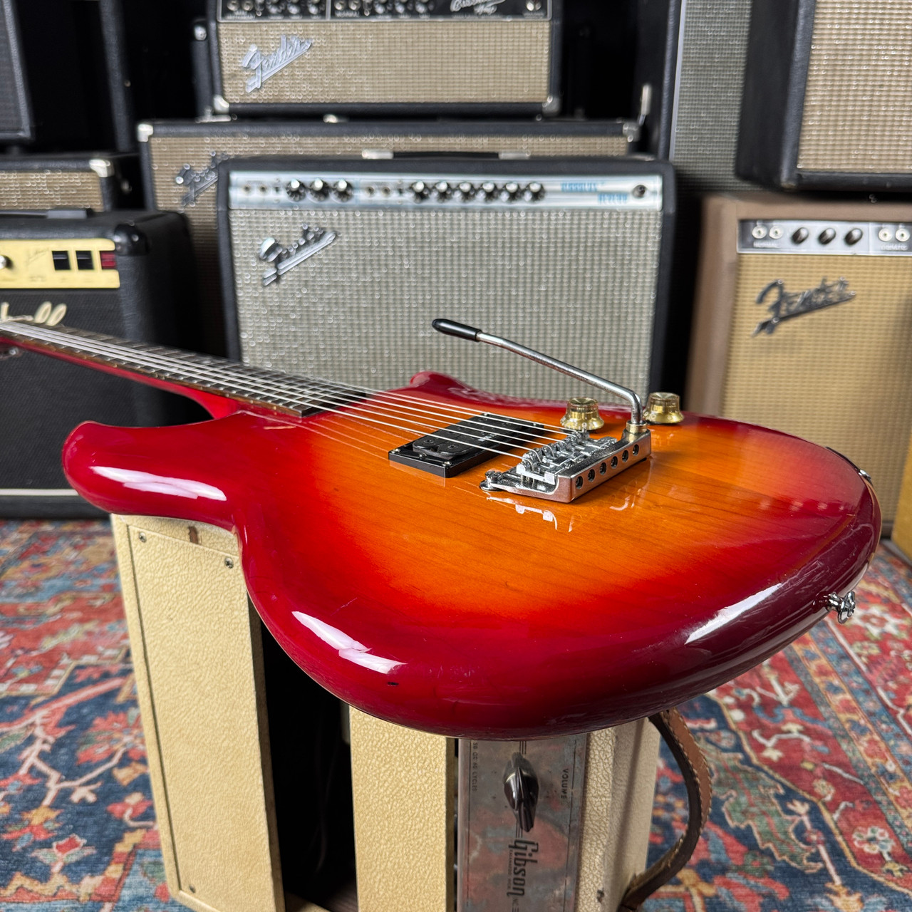 Yamaha Super Flighter model SF3000 Sunburst MOD IBZ USA Humbucker
