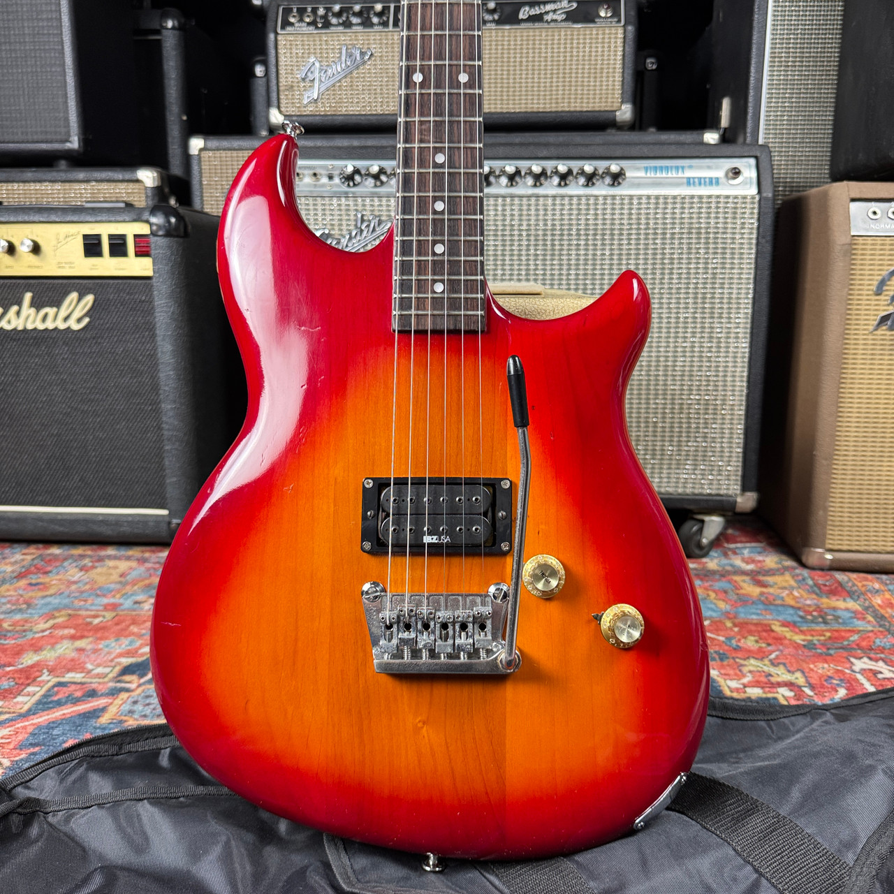 Yamaha Super Flighter model SF3000 Sunburst MOD IBZ USA Humbucker