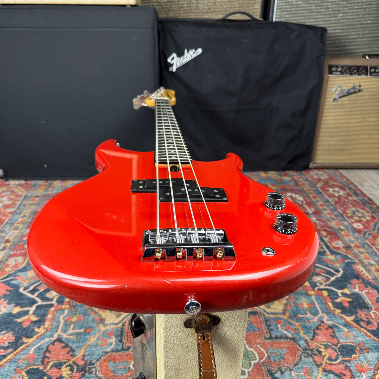 Yamaha Broad Bass BB-VIS Short Scale Solid Body 31.5