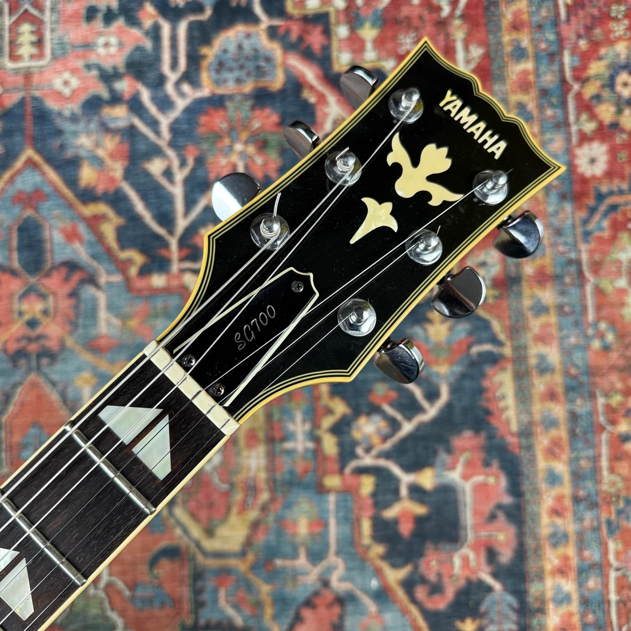 Yamaha SG700 Sunburst Made in Japan -1979
