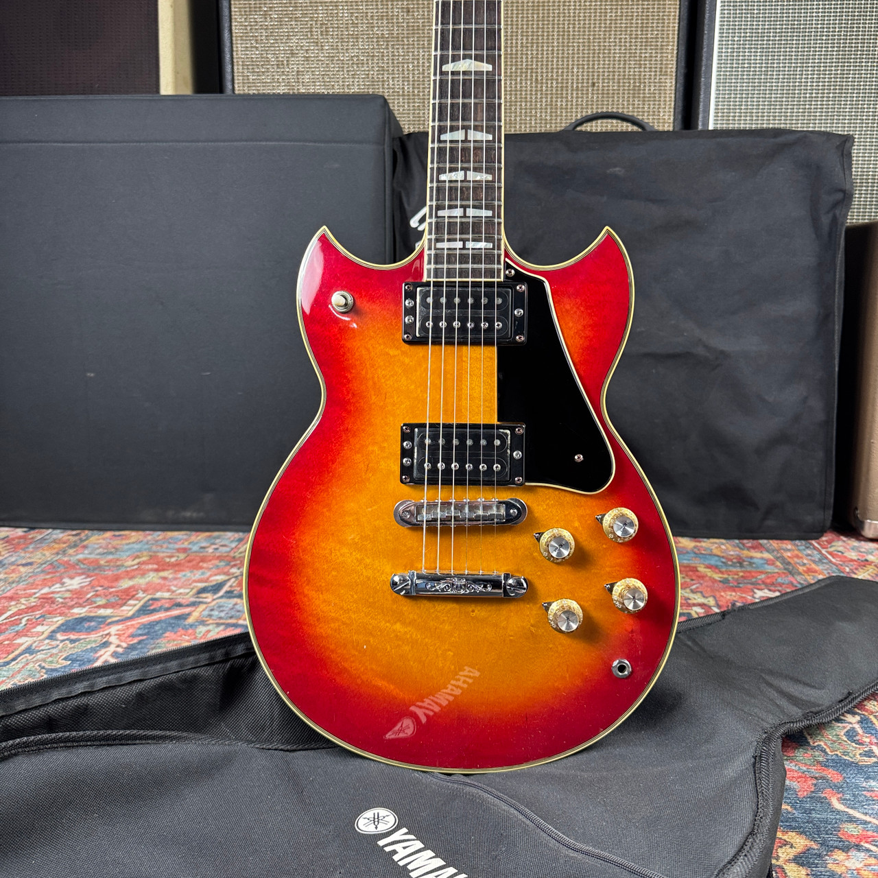 Yamaha SG700 Sunburst Made in Japan -1979
