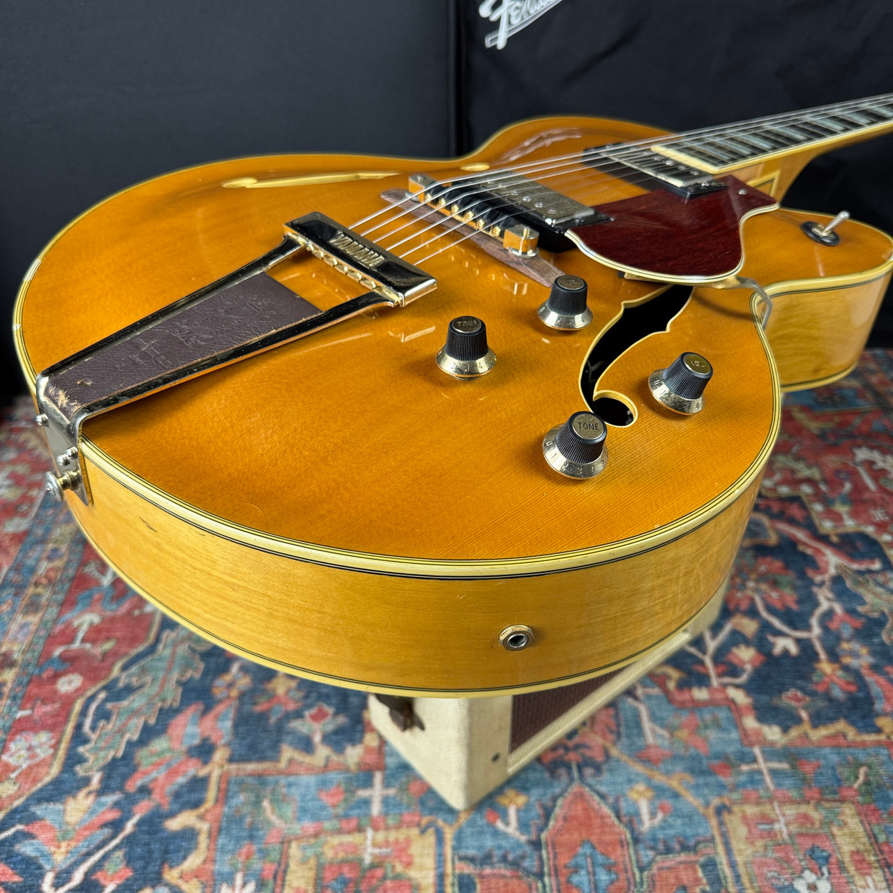 Yamaha AE18 Hollowbody Jazz Box w/HSC Blonde - 1972-1976