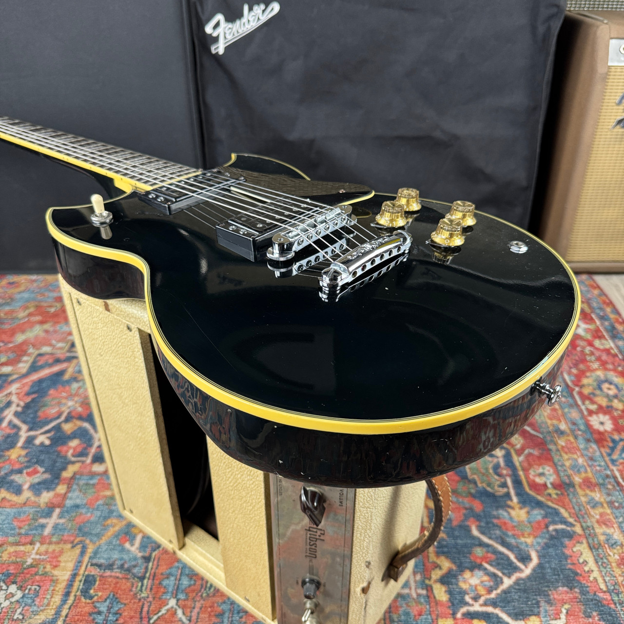 Yamaha SG700 Double Cut Solid Body Made in Japan - Black